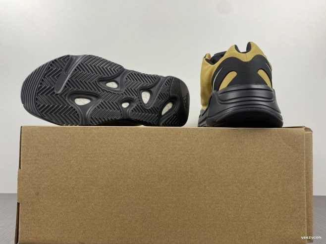 MNVN Boost Flux' GZ0717 Yeezy 'Honey 700 0809